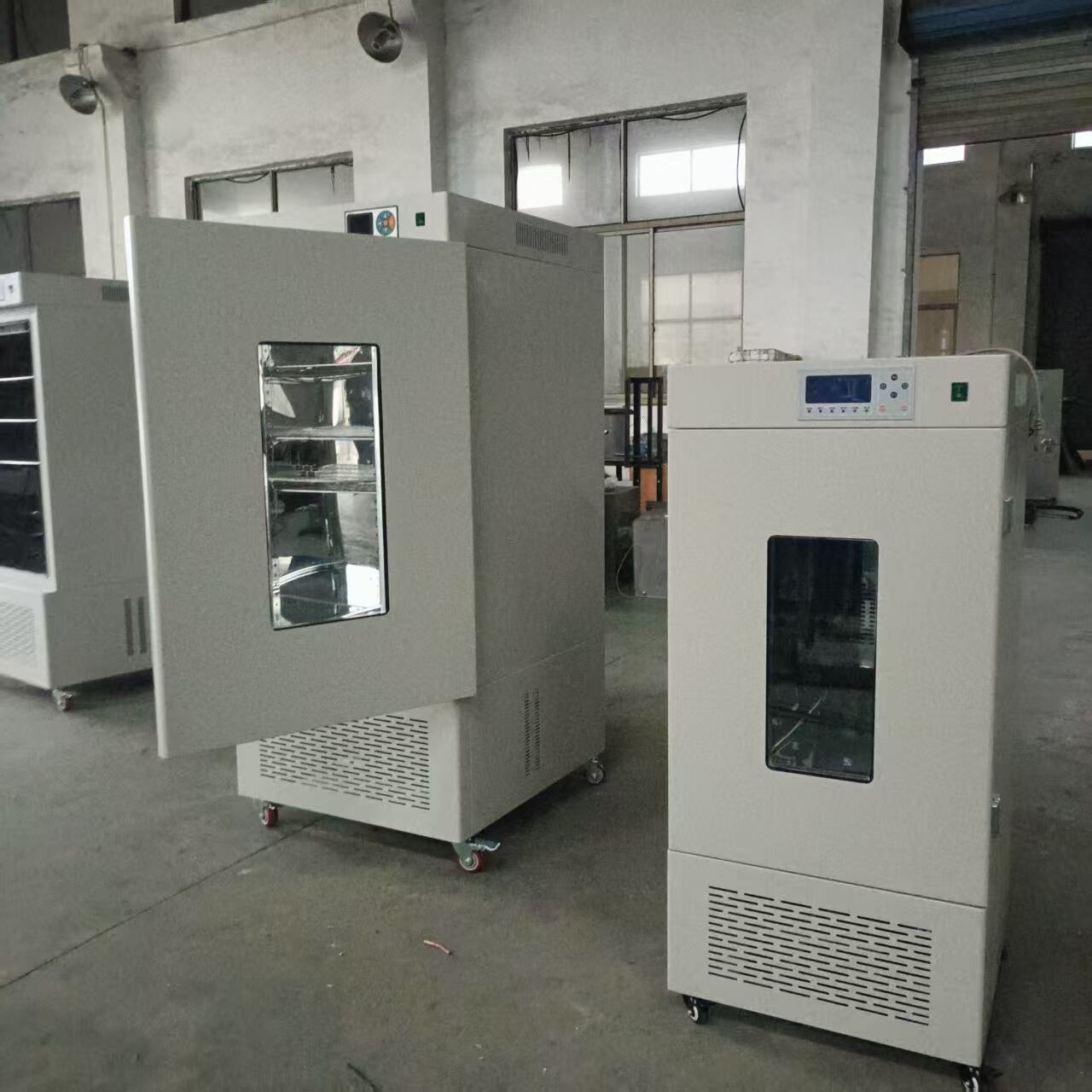 环境试验的“基石”:深入解析恒温恒湿箱的核心技术与选型策略