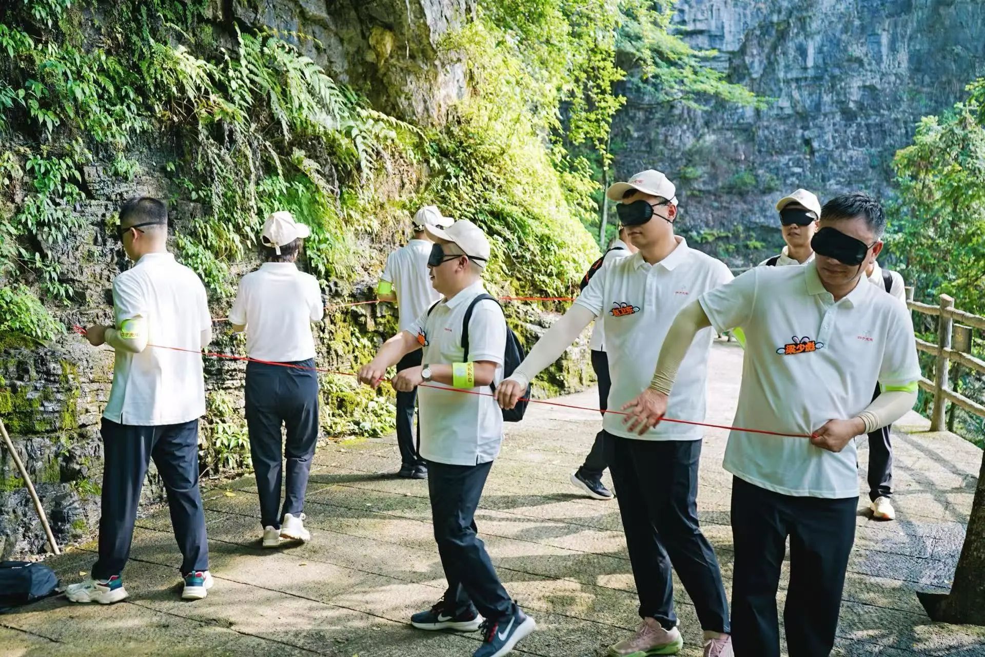 四方光電運營團隊管理干部赴宜昌開展領導力淬煉之旅！