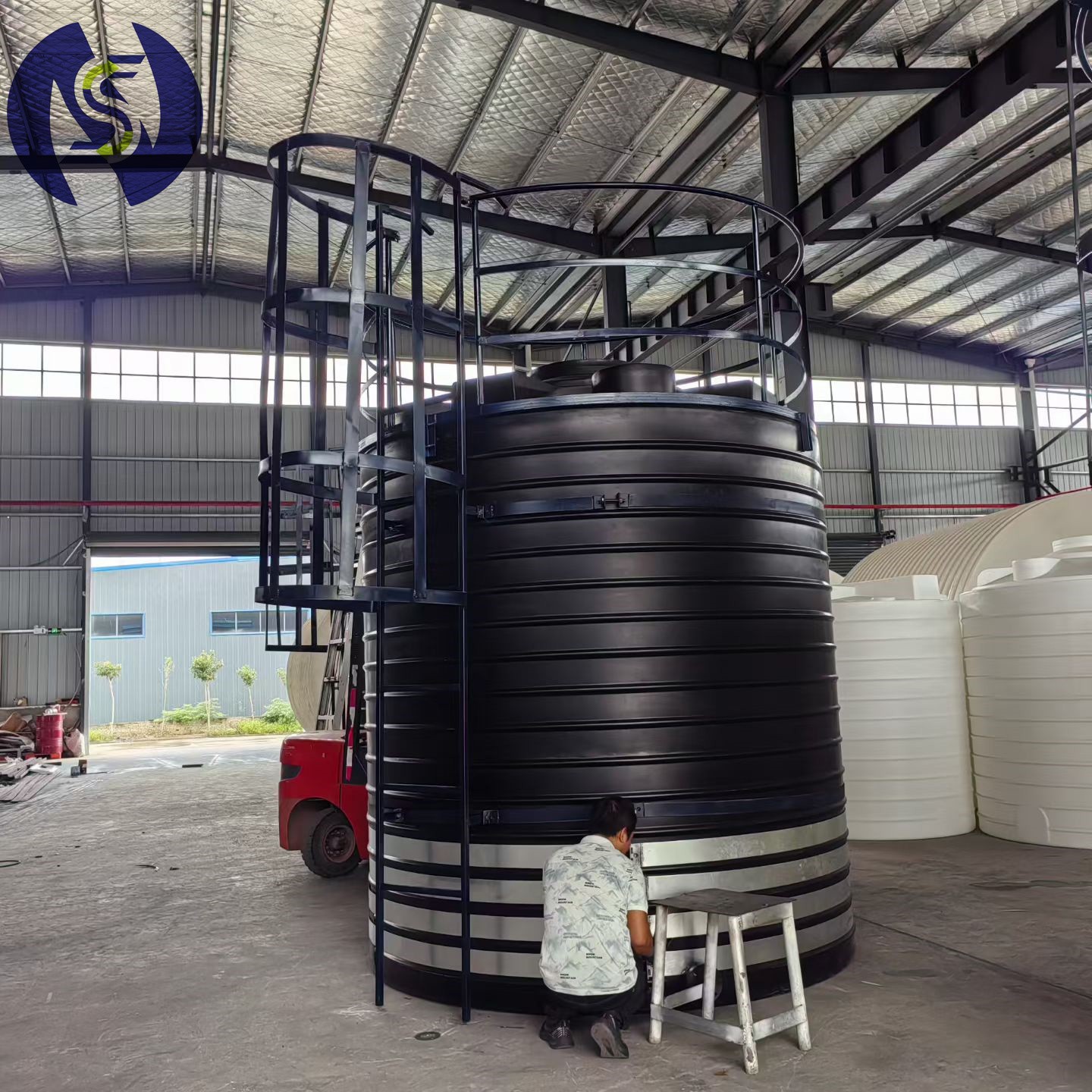 15噸加抱箍 加爬梯儲罐.6jpg.jpg